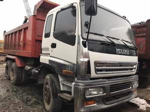 Camion à benne basculante ISUZU d'occasion avec moteurs 10PE1 et 10PD1, transmission manuelle à essence diesel, conduite à gauche, 6x4 roues motrices - Product Image 4