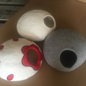 Multifunktion ales hand gefertigtes Katzen höhlen-/Katzen bett aus Wollfilz 2021 - Product Image 5