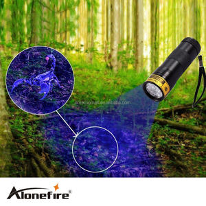 ALONEFIRE <span class=keywords><strong>12</strong></span> LED 395nm Lampe torche portable Détecteur UV pour urine de chat, chien, animal de compagnie, argent, hôtel <span class=keywords><strong>Mini</strong></span> lampe torche Lampe de voyage Pile AAA - Product Image 5