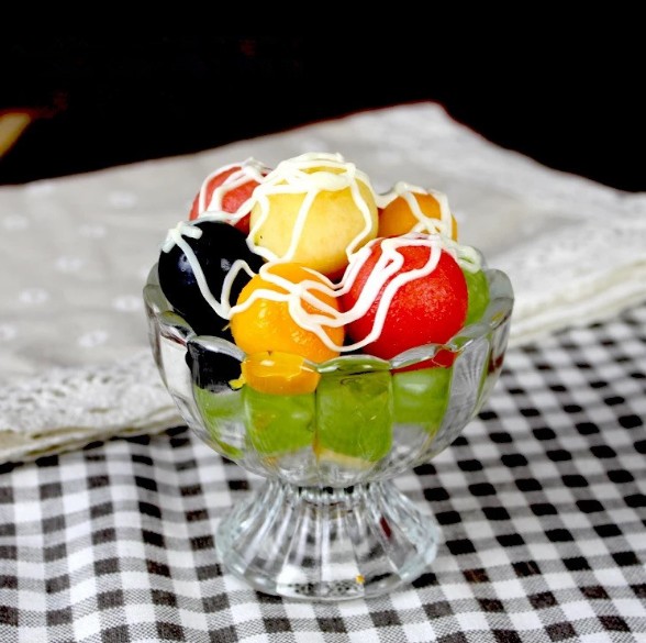 Tasteful Glass Dessert Cup Clear Ice Cream Glass Cup Lotus Shaped Glass Ice Cream Cup