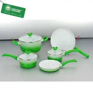 Ensemble d'ustensiles de cuisine avec revêtement en céramique, de couleur blanche et en aluminium pressé, avec semelle dégradées et poêle à frire