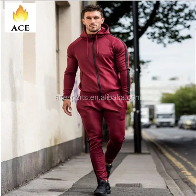 Custom Zippered Fashion Style Brand Logo Outdoor Polyester Mens Tracksuit