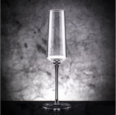 170ml/200ml Customized Logo Wedding Crystal Glow Champagne Wine Glass Set