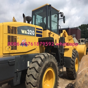 Chargeur sur pneus avant japonais Komatsu 320 d'occasion à vendre wa320-3 - Product Image 2