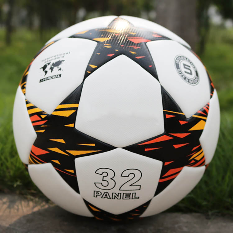 Популярный дизайн открытый футбольный мяч