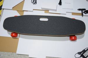 Pas cher Prix Se Retourner Roulements Roue Stimulé Électrique Planche À Roulettes Camions Hub Moteur Pour Enfants Cadeau De Noël - Product Image 6