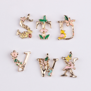 Bảng Chữ Cái Sơn 26 Chữ Tùy Chỉnh Men Cô Gái Vòng Đeo Tay Mạ Vàng Charms Mặt Dây Chuyền Tự Làm Mặt Dây Chuyền Thời Trang Mặt Dây Charms - Product Image 5