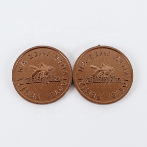 Pièce de monnaie/jeton en plastique imitation antique gris et brun personnalisée et bon marché - Product Image 5
