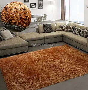 平原 100% 聚酯毛茸茸的地毯为家庭