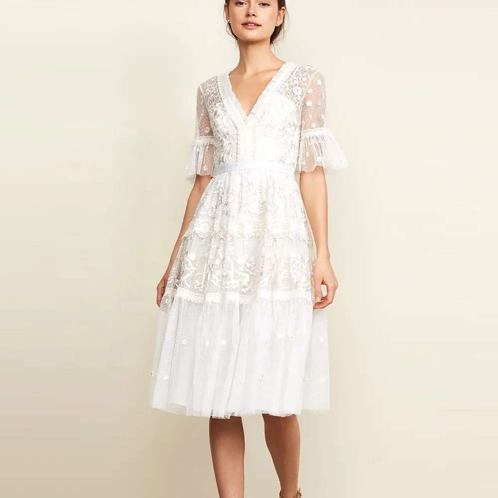 Robe blanche élégante en dentelle à manches mi-longues, tenue d'été mi-longue décontractée, mode de styliste, collection