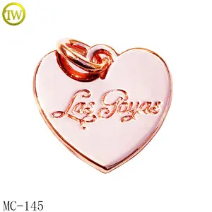 Zinc alloy bracelet fitting custom heart shape engraved logo metal jewelry tags charms wholesale