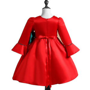 Abiti Natalizi Rossi in Raso per Bambine, Formali al Ginocchio con Decorazione a Fiocco per la <span class=keywords><strong>Collezione</strong></span> Invernale - Product Image 2