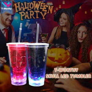 Gobelet à jus clignotant à LED pour fête d'Halloween en <span class=keywords><strong>verre</strong></span> et matériau PS <span class=keywords><strong>avec</strong></span> tasse à <span class=keywords><strong>paille</strong></span> à LED - Product Image 2