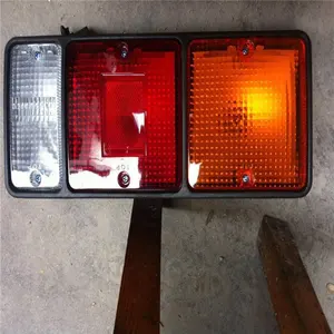 214-1957 fabrik preis mitsubishi fv515 TAIL LAMP lieferant