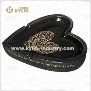 中国高品质心形定制陶瓷烟灰缸