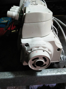 ST 700-5 con buen motor overlock máquina de coser industrial - Product Image 3
