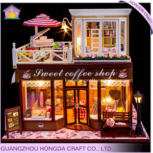 Le plus chaud avec la lumière et meubles dollhouse diy kit une poupée maison <span class=keywords><strong>de</strong></span> jouer - Product Image 1