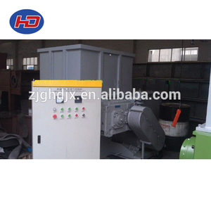 Pequeña <span class=keywords><strong>Casa</strong></span> de plástico trituradora solo eje 300-1000 kg/hr - Product Image 3
