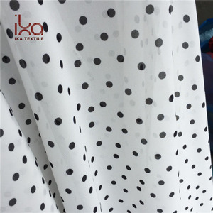 Tessuto Chiffon 100% Poliestere Bianco e Nero, Antistatico e Resistente agli Strappi, 75D con Stampa a Pois 190T per Abbigliamento Bambini - Product Image 2