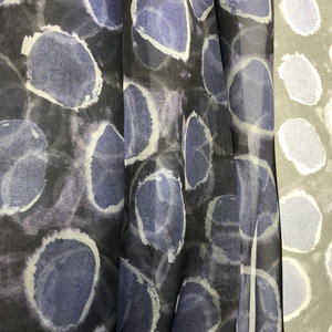 Vente en gros 5mm soie <span class=keywords><strong>Organza</strong></span> <span class=keywords><strong>tissu</strong></span> numérique <span class=keywords><strong>imprimé</strong></span> pour robes mariages rideaux fille Costumes canapés coussins - Product Image 6