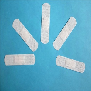 Vente en gros de pansements imprimés de dessins animés plâtre adhésif pour enfants avec boîte en fer blanc bon marché - Product Image 1