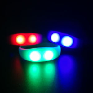 Gelang LED Custom Silikon Berkedip Musik Suara Diaktifkan Gelang Lumineux untuk Acara - Product Image 3