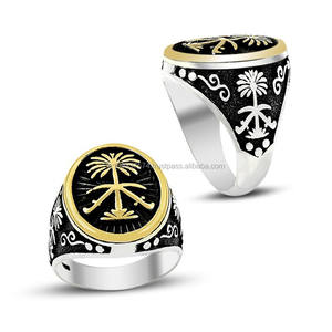 Anillo para hombre, diseño artístico de plata de 925K, palmera de Arabia Saudita, espada en relieve - Product Image 1