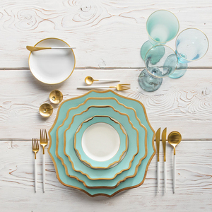 Sottopiatti Decorativi a Forma di Fiore per Ristoranti, Matrimoni ed Eventi - Product Image 6