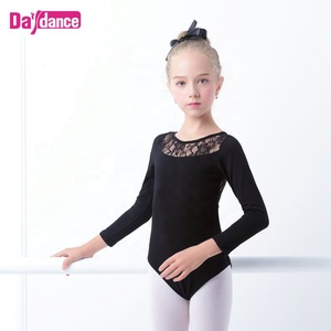 Кружевное хлопковое гимнастическое трико с длинным рукавом - Product Image 2