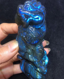 Alta calidad tallada mano natural labradorita piedra dragón con hermosa luz de flash - Product Image 5