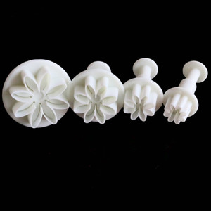 HY 4pcs Daisy Flower Plongeur Cutters Fondant Cookie Cutters Sugarcraft Gâteau Décoration Outils - Product Image 2