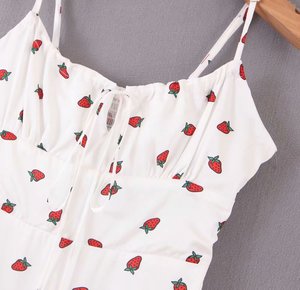 Abito da donna R10099S con stampa a fragole, scollo all'americana, schiena scoperta e pizzo. - Product Image 6
