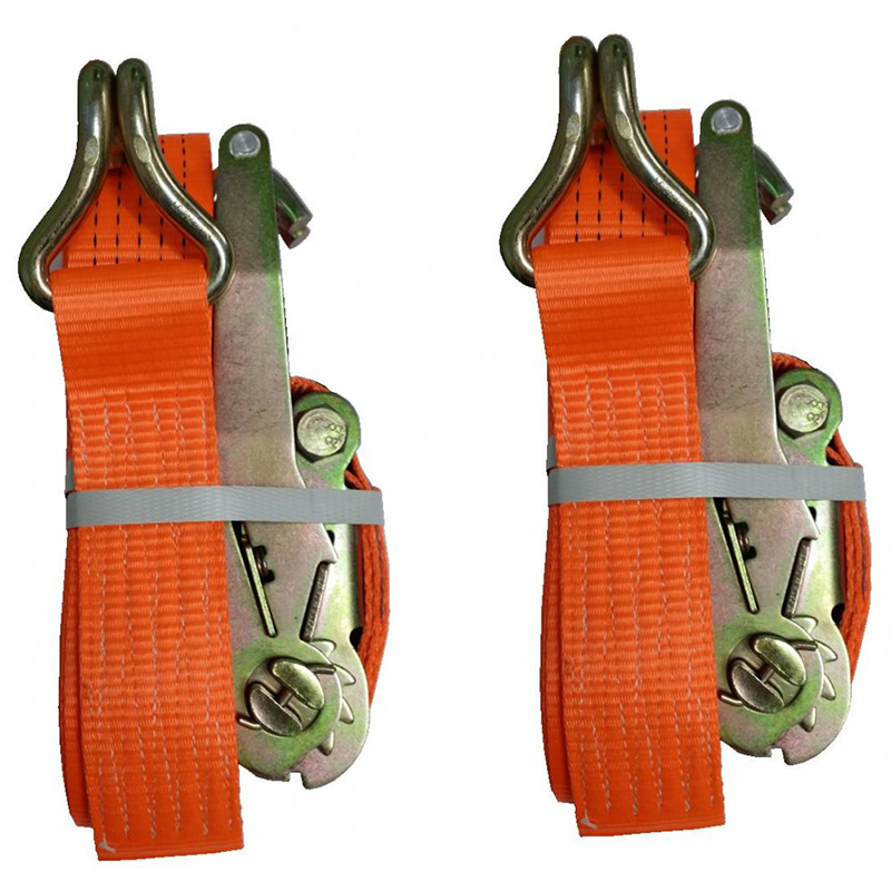 пояс верности из веревки. заперла в поясе. заперла в поясе. женский пояс верности. девушка в джинсах с ремнем.