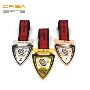 Vuelos de gimnasia de karate de fútbol de <span class=keywords><strong>tiro</strong></span> con <span class=keywords><strong>arco</strong></span> de oro de metal medalla deportiva - Product Image 1
