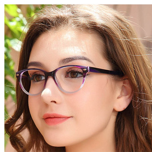 Stok İtalyan kökenli ucuz şeffaf plastik moda yeni model son kadınlar fantezi bayanlar optik gözlük çerçevesi
