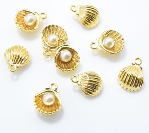Joyería <span class=keywords><strong>de</strong></span> moda al por mayor 18K chapado en oro 9,5mm X 12mm <span class=keywords><strong>perla</strong></span> ostras encantos - Product Image 1