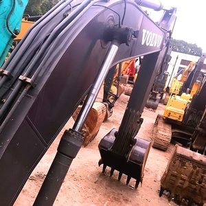 Pelleteuse sur chenilles Volvo EC240B 24 tonnes originale de Suède pelleteuse hydraulique haute performance pour la construction et l'exploitation minière - Product Image 4