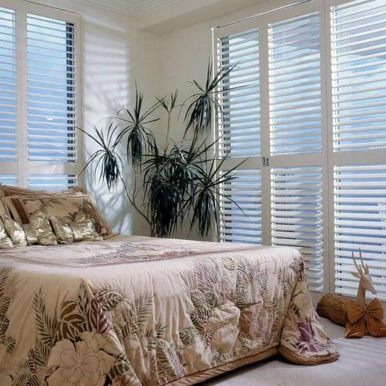 Australia standard Bi-fold window PVC plantation shutters / windows / blinds