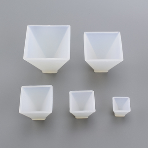 Siliconen Hars Mallen Voor Diy Sieraden Maken Uv Hars Ambachten Schattige Dieren Ornamenten Biggetje Beer Vormen Voor Spiegel Matte Cake Tools