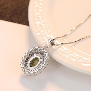 CZCITY forma <span class=keywords><strong>Oval</strong></span> verde oliva de topacio de plata esterlina 925 colgante de collar para las mujeres regalo de joyería fina - Product Image 6