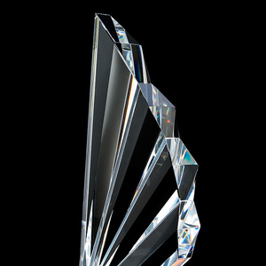 Puente pequeño Nuevo diseño Premium K9 Forma de águila Premio de cristal en blanco personalizado con precio al por mayor - Product Image 4