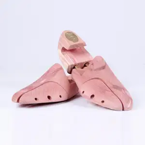 Promotional natural comfortable custom aromatic twin tube shoe tree and wholesale Natural red wooden cedar shoe shaper