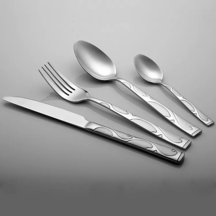 Set di posate per feste di nozze coltello forchetta cucchiaio argenteria ristorante personalizzato Hotel Design classico Set di posate in acciaio inossidabile per Hotel