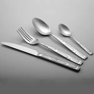 Alat Makan Pesta Pernikahan, Set Pisau Sendok Garpu Sendok Perak Kustom Restoran Hotel Desain Klasik Hotel Stainless Steel