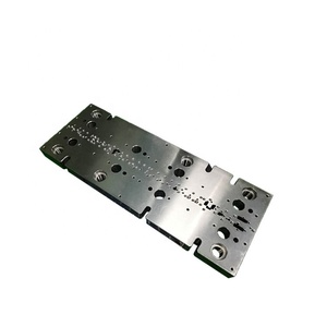Moldes de troquelado de <span class=keywords><strong>metal</strong></span> personalizados Vehículo/Estampado/Molde de perforación para un procesamiento eficiente de metales