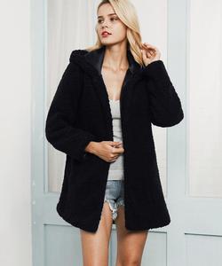 Giacca Stile Blazer da Donna alla Moda in Finta Pelliccia di <span class=keywords><strong>Visone</strong></span> <span class=keywords><strong>con</strong></span> <span class=keywords><strong>Cappuccio</strong></span>, Spessa e Ampia, <span class=keywords><strong>con</strong></span> Motivo a Quadri - Product Image 3