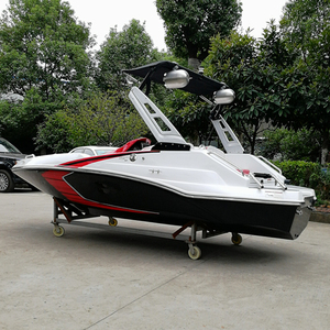 เรือ FLIT 16 ฟุต เครื่องยนต์ติดท้ายเรือ สำหรับเวคบอร์ด ลำตัวแบบ Deep V ขับเคลื่อนด้วยมอเตอร์ความเร็วสูง ขนาด 480 ซม. เหมาะสำหรับทะเลสาบและแม่น้ำ - Product Image 4