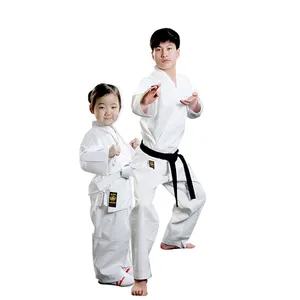 Probe versand kostenfrei Großhandel Karate Ausrüstung woosung Kampfkunst wkf zugelassene Karate Anzug Uniformen Kleidung Karate Gi