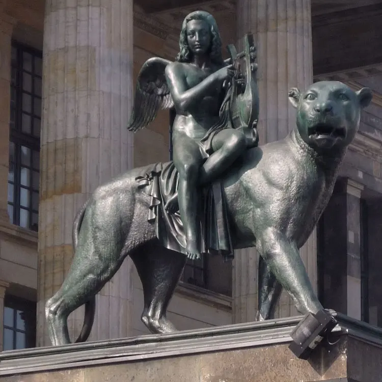 Bức tượng đồng đúc đi bộ động vật tác phẩm điêu khắc sư tử bronzefor bán