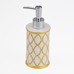 Bouteille de shampoing écologique de style royal arabe doré au design moderne, en polyéthylène, taille 7,5x7,5x17,5 cm, accessoires de salle de bain - Product Image 5